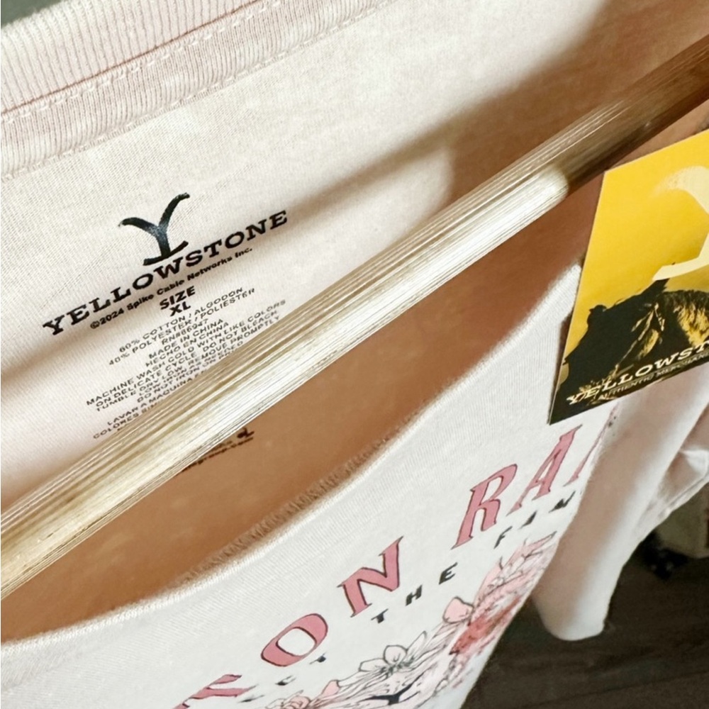 Yellow Stone Dutton Ranch Graphic Tee - Picture 2 of 6